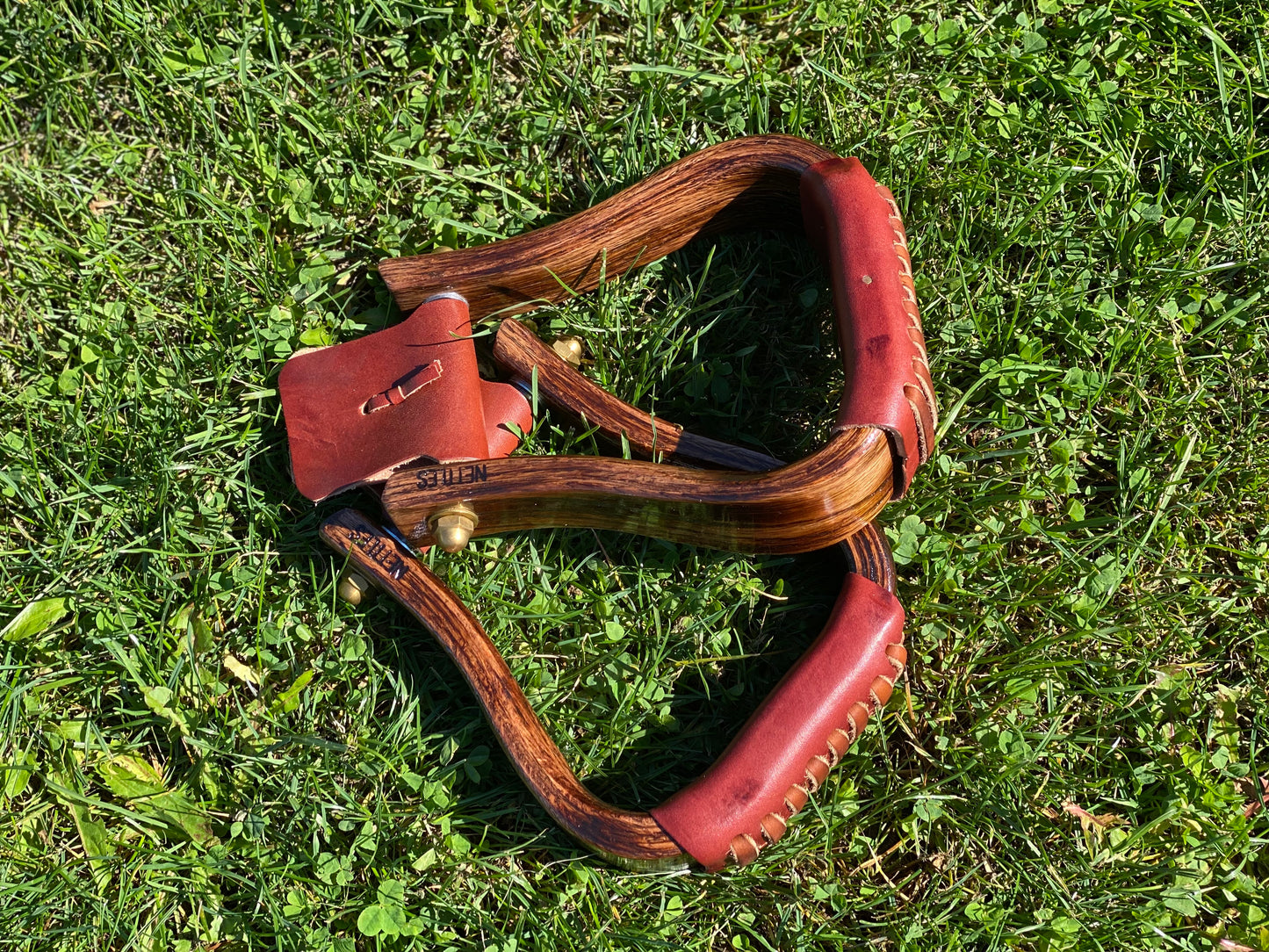 Nettles Stirrups - Premier Line - Triple Finish